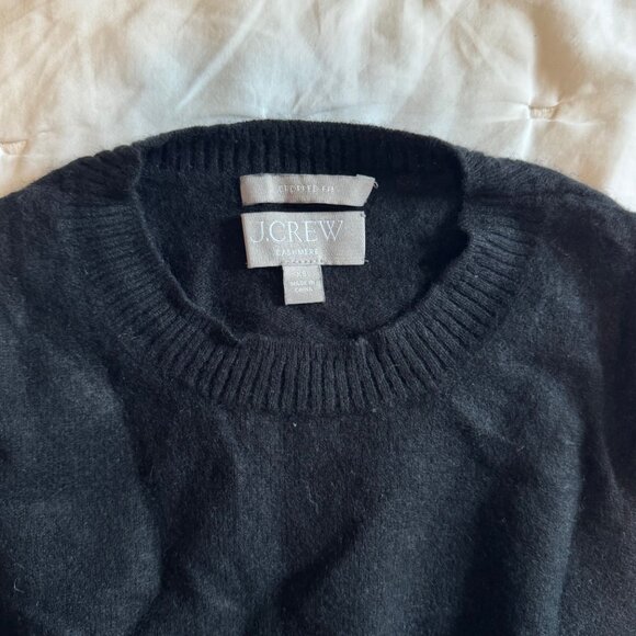 J Crew cashmere shrunken crewneck sweater - Picture 4 of 4